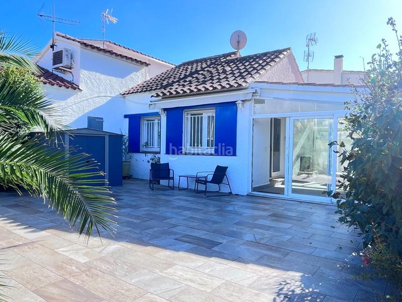 Foto cef2dad4-1b9b-4a48-bdaa-0773e5a84b46. Maison jumelée avec parking piscine dans Santa Margarida Roses