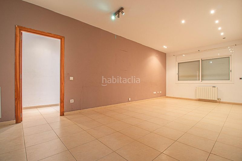 Foto 023bf529-1283-44e6-a9b9-9d66baec4f64. Planta baixa a Eixample-Horta Capallera Figueres