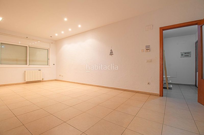 Foto ec46259a-05bd-4a44-b8c2-3656d3657462. Planta baixa a Eixample-Horta Capallera Figueres