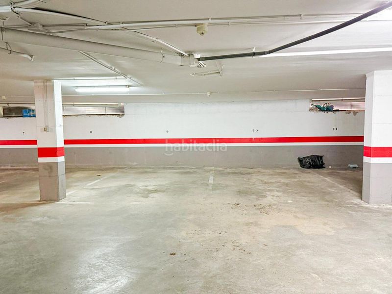 Foto 0425bebd-0acd-42d8-bf72-342c5fa8708d. Zweistöckige wohnung mit heizung parking pool in Vilatenim Figueres