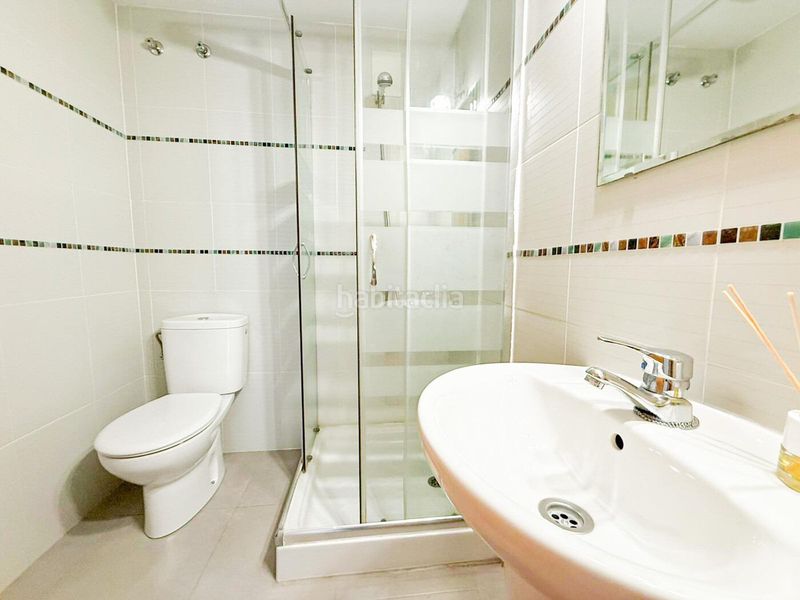 Foto 28e50b20-13a6-45d4-8b96-f0fff261aba1. Zweistöckige wohnung mit heizung parking pool in Vilatenim Figueres