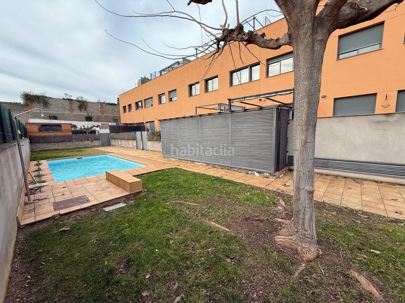 Foto c4825d98-ed3d-4b10-825f-d3dd655e6690. Zweistöckige wohnung mit heizung parking pool in Vilatenim Figueres
