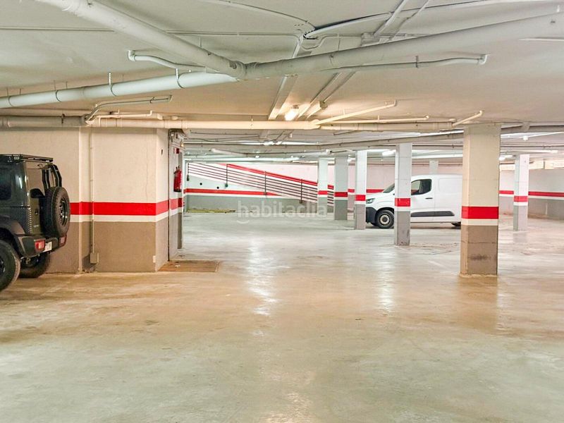 Foto f7eb7d8c-b2be-45b9-8e95-57d9208c3fe6. Zweistöckige wohnung mit heizung parking pool in Vilatenim Figueres