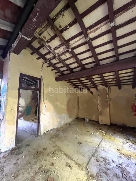 Foto a4a32f37-2c32-49e3-8ad9-1bae3da825ef. Masia a Olot