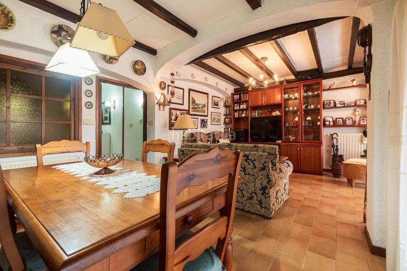 Foto 0d6aa014-6b33-4561-b792-4525bd4ae3d7. Planta baixa amb aparcament piscina a El Port Llançà