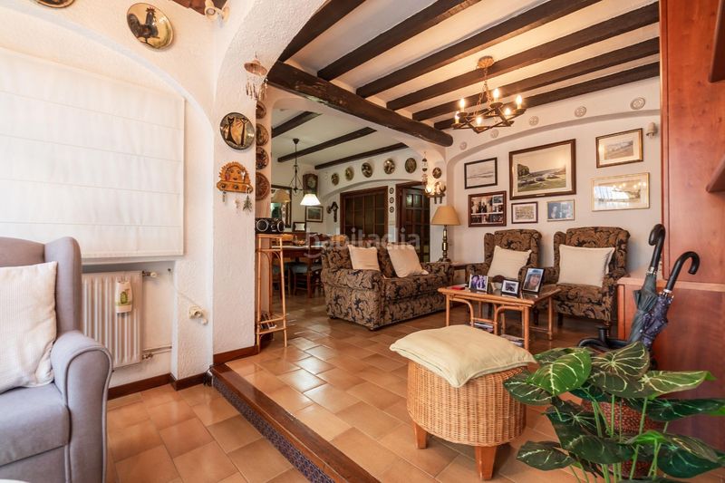 Foto b3645c24-920f-46b7-b47c-80af55ed43c0. Planta baixa amb aparcament piscina a El Port Llançà