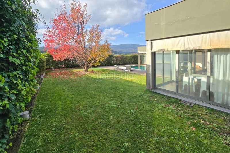 Foto 0375eab9-1f13-4590-84f5-d07539da505b. Casa amb aparcament piscina a Jonquera (La)