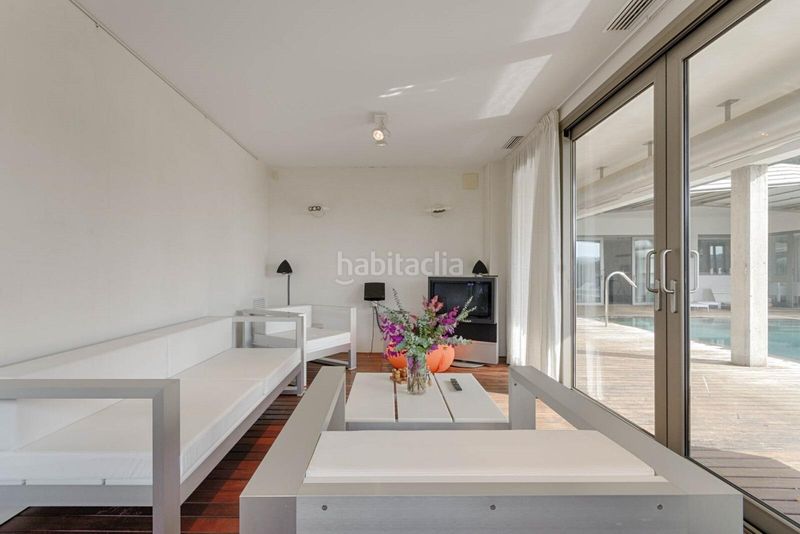 Foto 1ed378a1-43fa-43b1-a92d-0e99395c1626. Casa amb aparcament piscina a Jonquera (La)