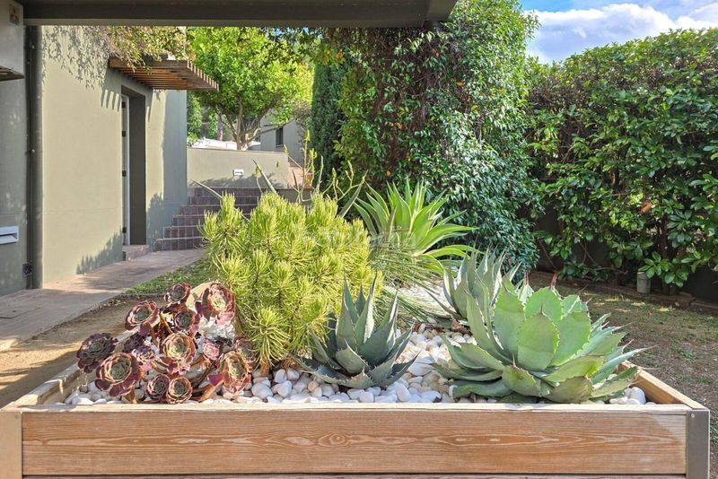 Foto aff0ff1e-7778-49ae-aeba-d3785de276f2. Casa amb aparcament piscina a Jonquera (La)