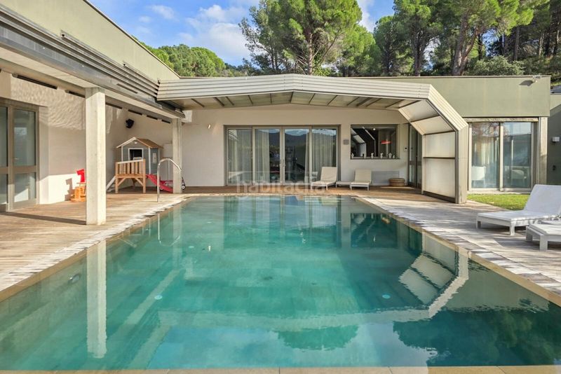 Foto b350675e-8a0b-4818-81a1-6ed8946fa81e. Casa amb aparcament piscina a Jonquera (La)