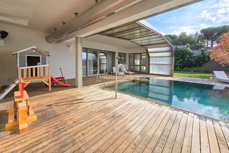 Foto b7039943-9cba-4076-b672-277487728140. Casa amb calefacció aparcament piscina a Jonquera (La)