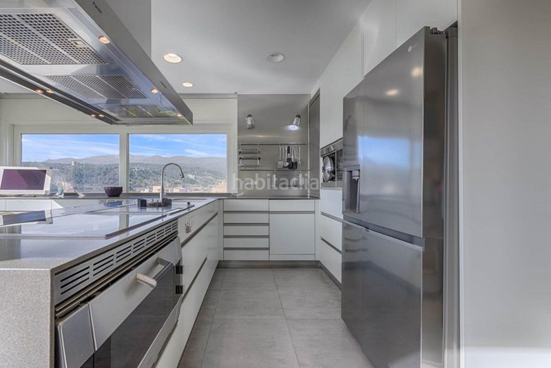 Foto b851295f-21d4-4882-b901-70b667f87388. Casa amb aparcament piscina a Jonquera (La)