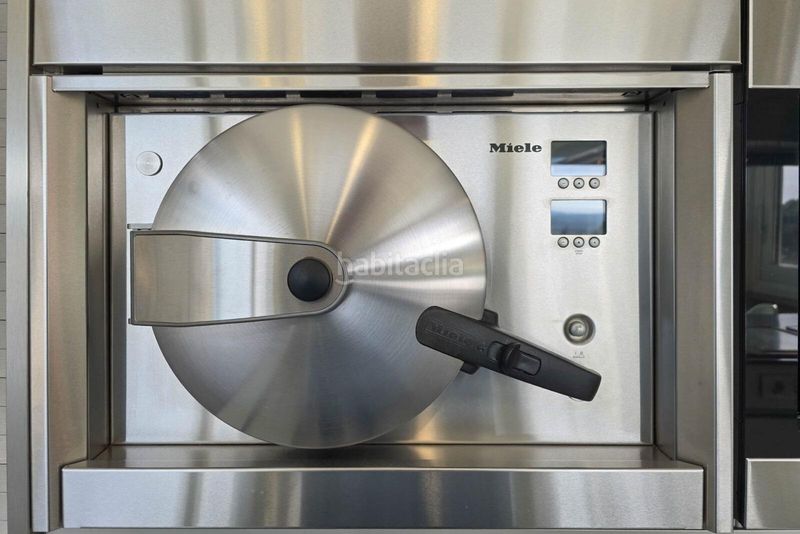 Foto c54895af-c566-4534-ade8-44a4b31ae37e. Casa amb aparcament piscina a Jonquera (La)