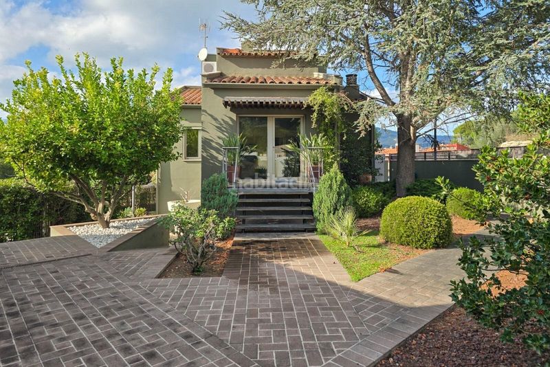 Foto e848379a-b0e4-4596-981c-3cee71f17775. Casa amb aparcament piscina a Jonquera (La)