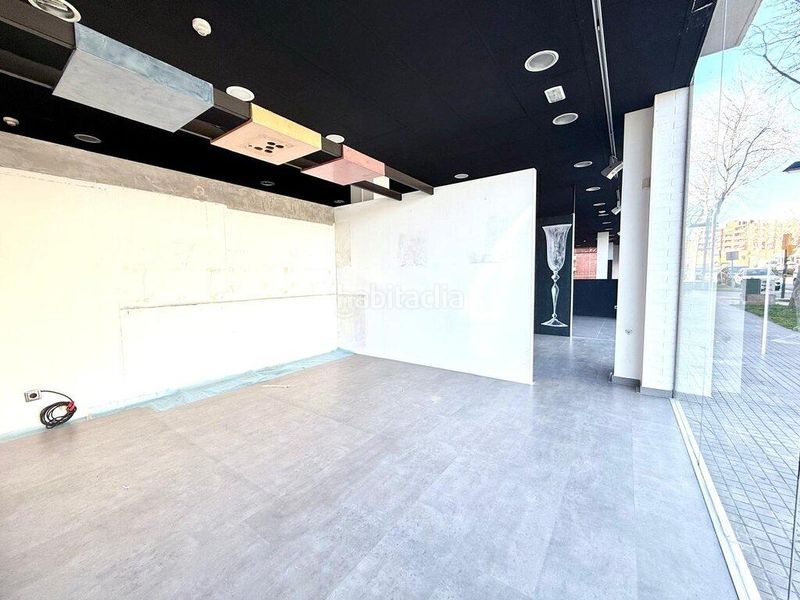 Foto 03711dea-687c-428a-8ea0-65f2db001246. Local comercial a Poble Nou-Olivar Gran Figueres