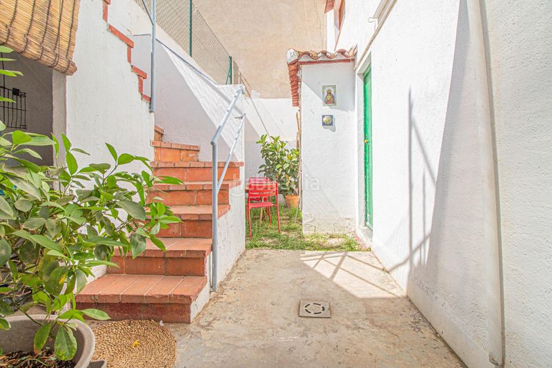 Foto 0be3d54e-aa21-4114-8d59-635d20d65047. Casa amb calefacció aparcament a Centre Figueres