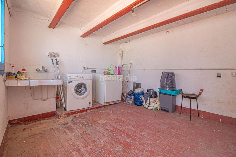 Foto 43b0713b-7f35-4990-b8c5-566621626d3a. Casa amb calefacció aparcament a Centre Figueres