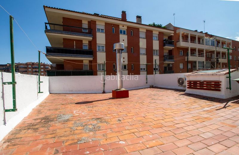 Foto c84439c7-8a5b-429b-9da8-dc6ea7ec5bbe. Casa amb calefacció aparcament a Centre Figueres