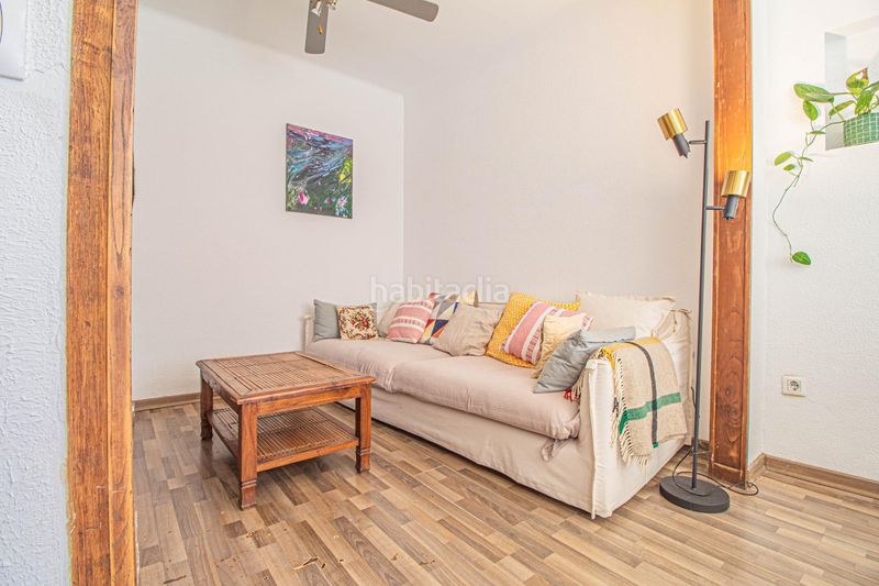 Foto da9c9e2d-bfec-48d5-b57c-845928955dfa. Casa amb aparcament a Centre Figueres