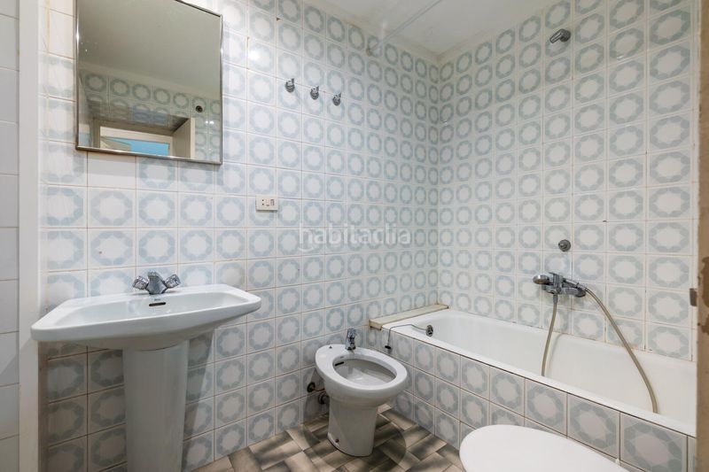 Foto 047aef7c-4aa2-4006-84b3-2dd9c5dc0cd2. Edificio in Centre Figueres