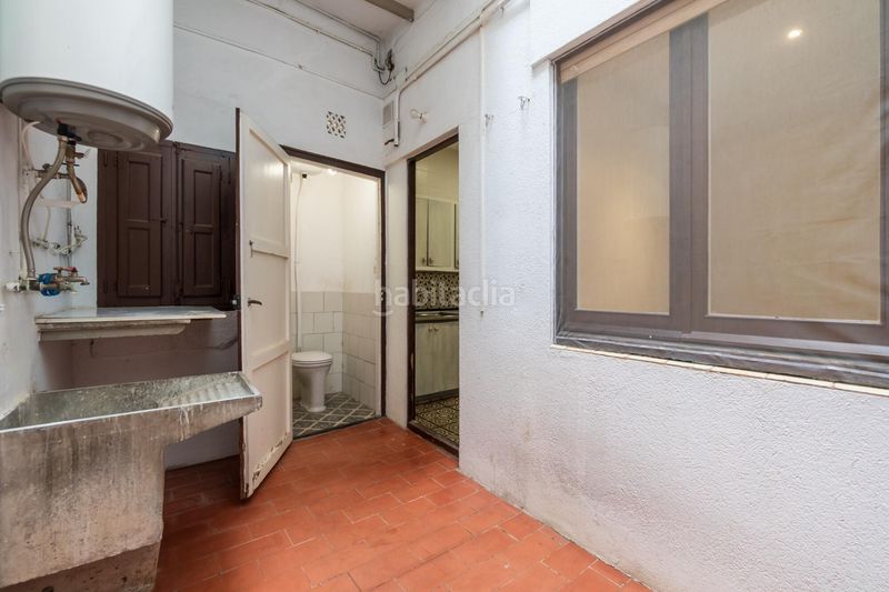 Foto 13db9e2b-88b4-42bb-92c4-cf25ac9d87fb. Edificio in Centre Figueres