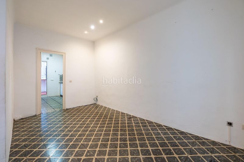 Foto 70e890d1-0a03-4d9a-b59e-c542a36885d5. Edificio in Centre Figueres