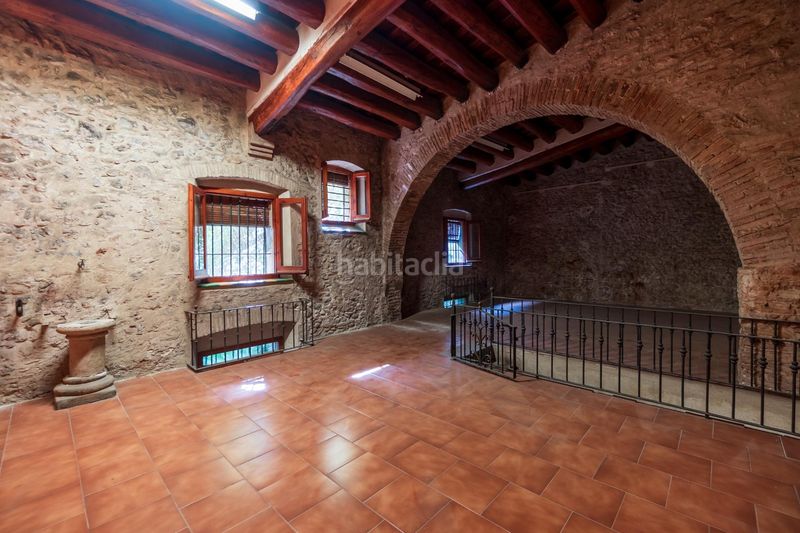 Foto 8f269e55-7a5e-4aeb-8f5c-0ebf526d1e3b. Edificio in Centre Figueres