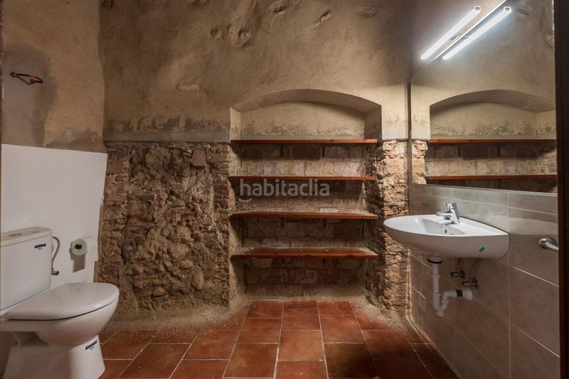 Foto bc6af7d3-256c-4bb1-840e-876f9e61a371. Edificio in Centre Figueres