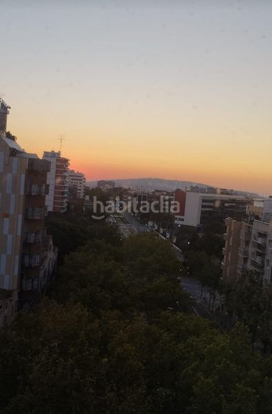 Foto 36f1a7d5-da33-4b29-bb7e-4ea2206766ba. Àtic amb calefacció a Centre Esplugues de Llobregat