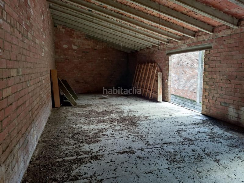 Foto d1246453-c534-487d-ac4a-0987ab771d3a. Edificio in Peralada