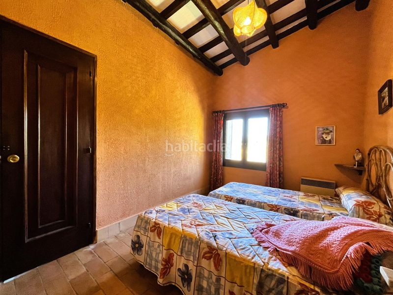 Foto 4cc3dc33-ab21-49fe-aaab-d4ab6d1d328f. Casa amb aparcament a Biure