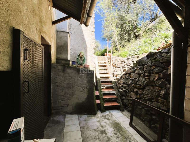 Foto 68a71dfb-5b8e-464b-8b3d-c76a3b59e840. Casa amb aparcament a Biure