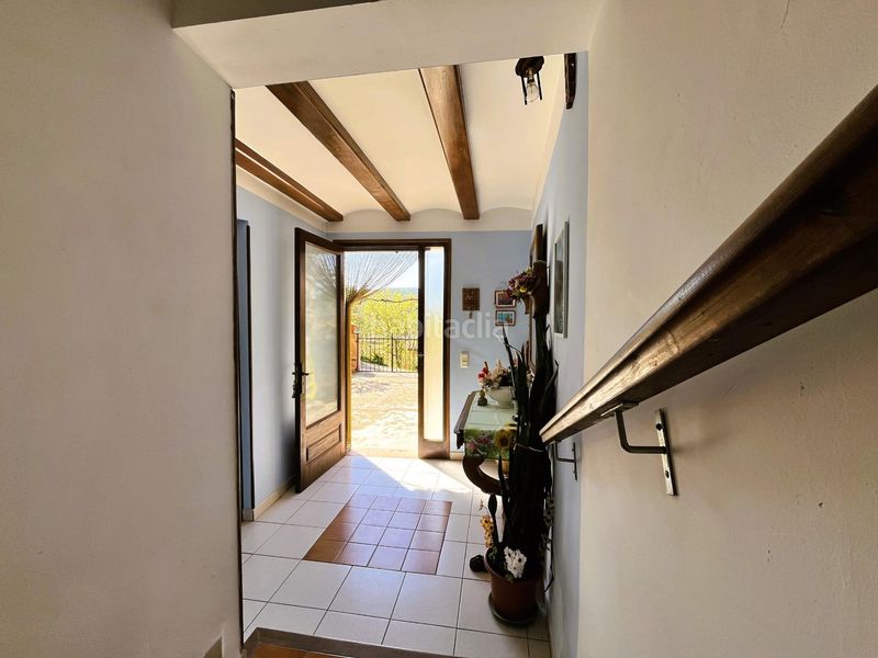Foto 95467b6a-a835-4cd7-b5c1-cef7e1af89a6. Casa amb aparcament a Biure