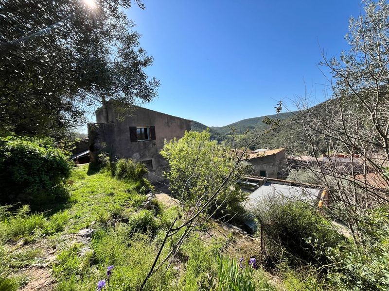 Foto a66858fe-8f69-4c85-bdc2-3814d1ba3adf. Casa amb aparcament a Biure