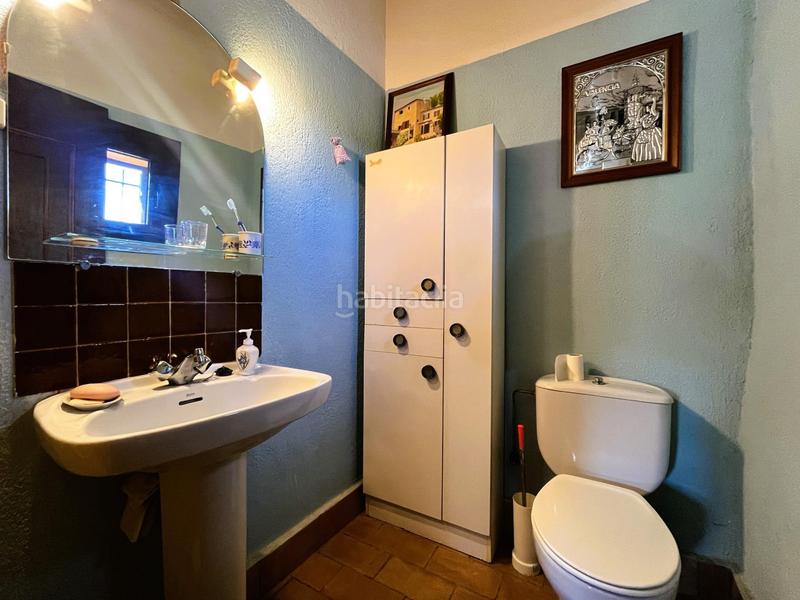 Foto c5de663a-f902-4642-92e6-404f8fda6168. Casa amb aparcament a Biure