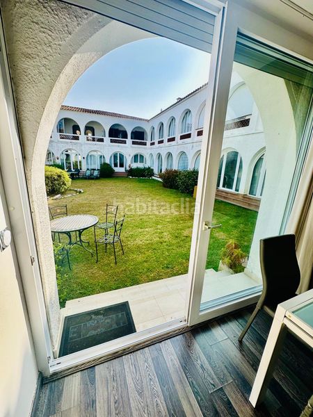 Foto 115db001-9df4-464d-9f4c-2b3ec10741cb. Apartament amb aparcament a Segre - Ebre - Ter Empuriabrava