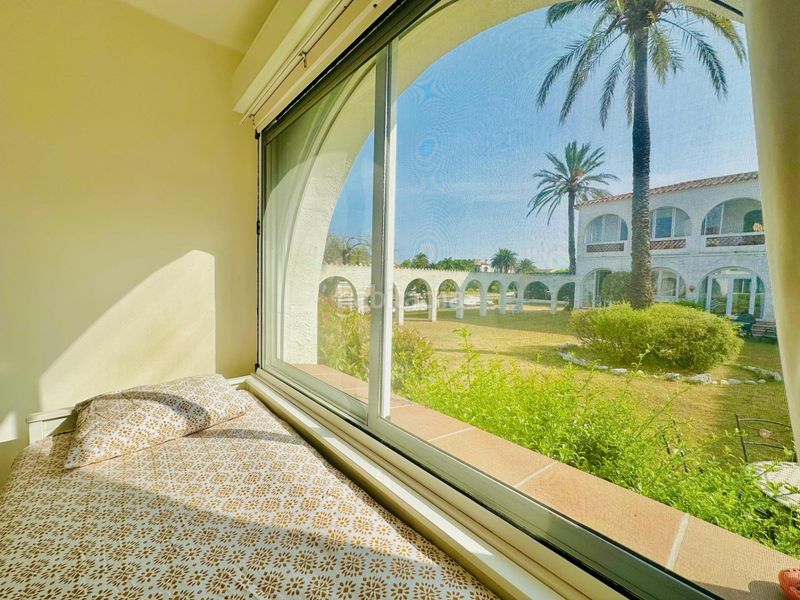 Foto 62fcc491-a2fd-46d6-a1e8-a7e060537028. Apartament amb aparcament a Segre - Ebre - Ter Empuriabrava
