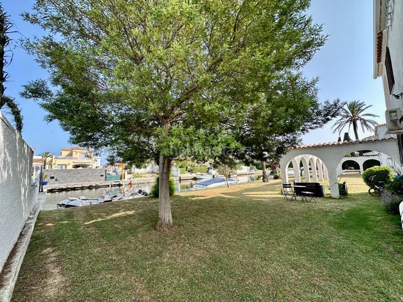 Foto 984fe793-b9d4-4a1d-9f8b-bbc4416c5380. Apartament amb aparcament a Segre - Ebre - Ter Empuriabrava