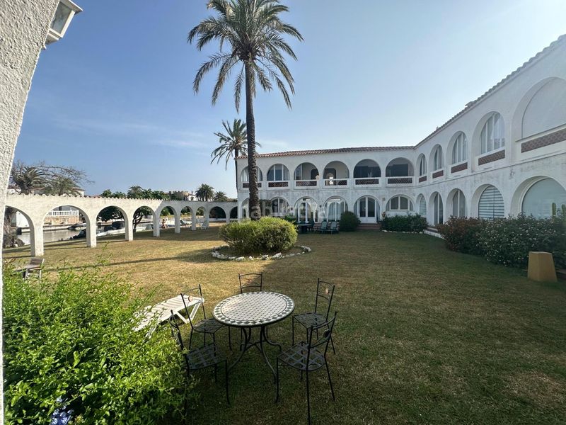 Foto b180a939-1961-421c-8f2c-ccf81c48a25d. Apartament amb aparcament a Segre - Ebre - Ter Empuriabrava