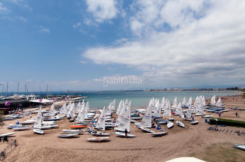 Foto 5412a0e9-6464-4fe4-950b-f69d64aa6140. Apartament amb piscina a Puig Rom-Canyelles-Almadrava Roses