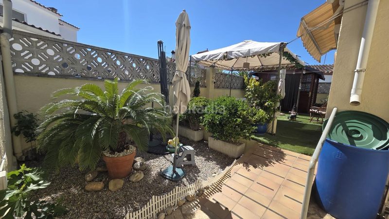 Foto 07f13f41-2066-4bea-b43c-51e282d44456. Casa amb aparcament a Sant Maurici Empuriabrava