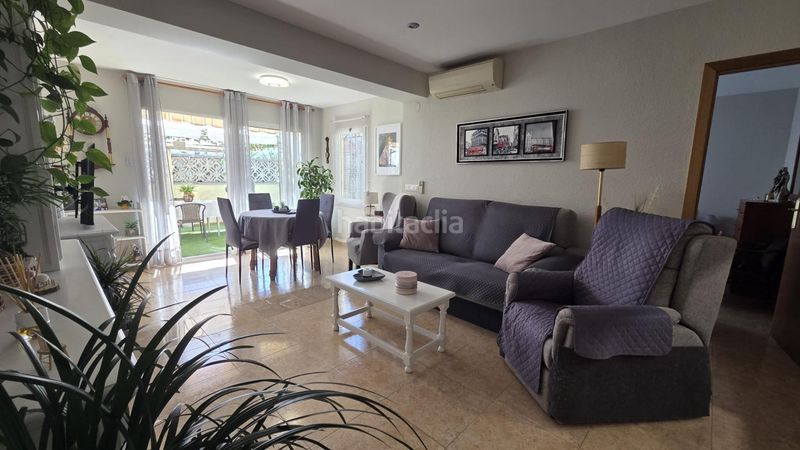 Foto 5c922c98-a6fe-426e-8a19-c538899eb097. Casa amb aparcament a Sant Maurici Empuriabrava