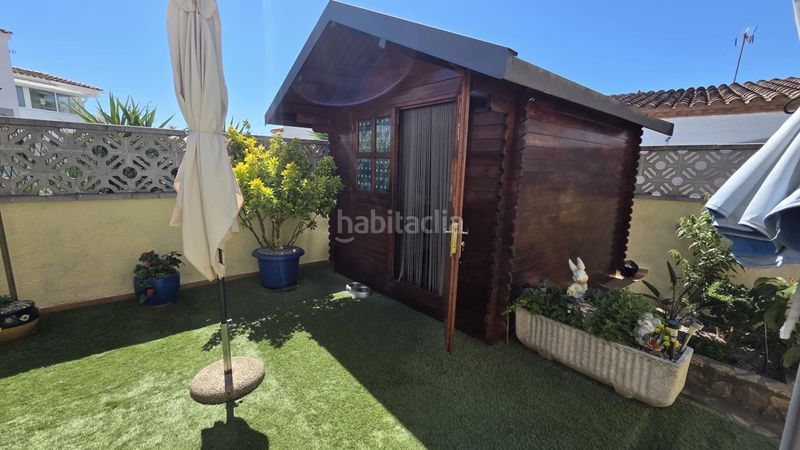 Foto a2e0a49f-762b-4737-ae70-a8743983bcf6. Casa amb aparcament a Sant Maurici Empuriabrava