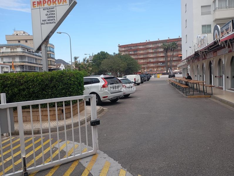 Foto 6f164f49-dd0c-44c7-b2a8-67fc41a351ed. Apartament amb aparcament piscina a Santa Margarida Roses