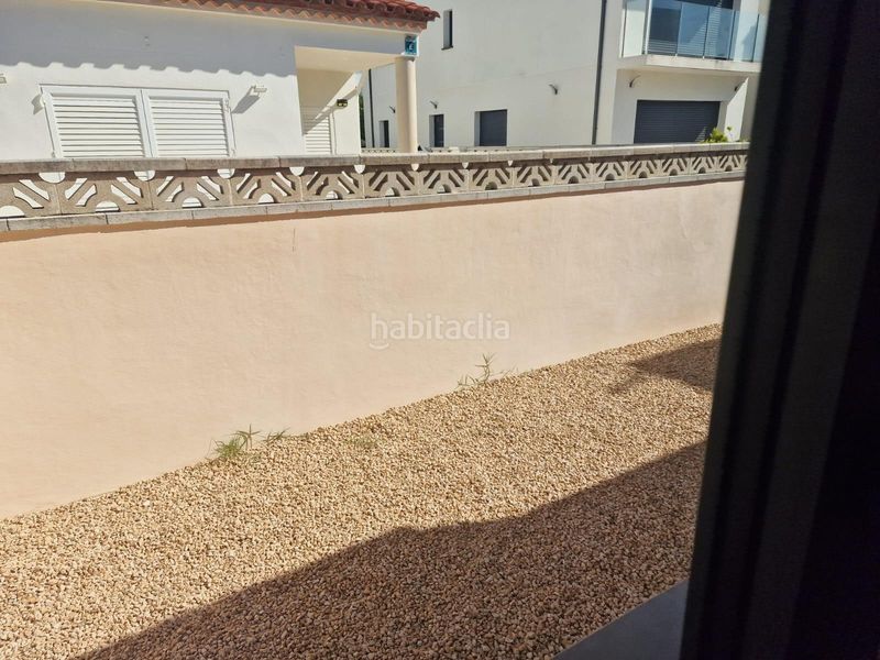 Foto c1f8eac4-98df-476a-a537-25d8e25994d1. Casa adossada amb calefacció aparcament a Puigmal - Mas Nou Empuriabrava