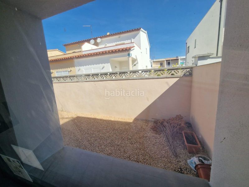 Foto ceadacb8-80f3-4aad-b541-15904d52c6e2. Casa adossada amb calefacció aparcament a Puigmal - Mas Nou Empuriabrava