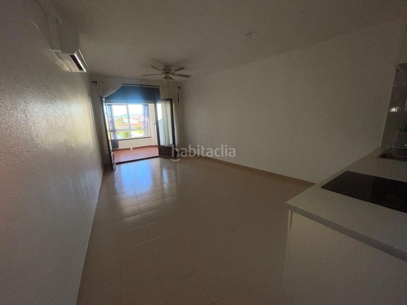 Foto 517092aa-621f-4522-90fa-1890e2c86050. Apartament amb calefacció piscina a Sant Maurici Empuriabrava