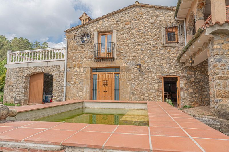 Foto 11a808dd-02ae-4d5d-b177-81b9c43d3581. Masia amb piscina a Centre Figueres
