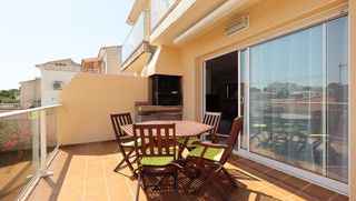 Casa aparellada a El Colomer - La Bateria - La Coma. A solo 300 metros del mar hogar con encanto en la farella