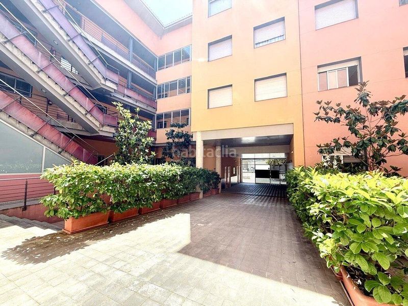 Foto b8ffd1c6-553c-445d-85fa-02c5c2729849. Apartament amb calefacció a Centre Figueres